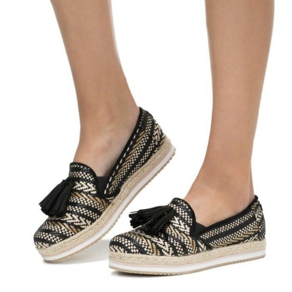 Women’s Toms Palma Black Geometric Woven Tassel Shoes Size 7